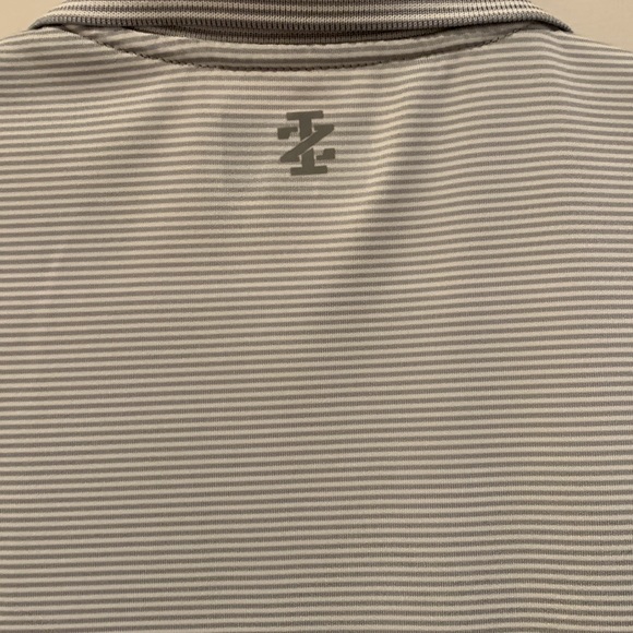 Izod golf polo for men - Picture 4 of 5